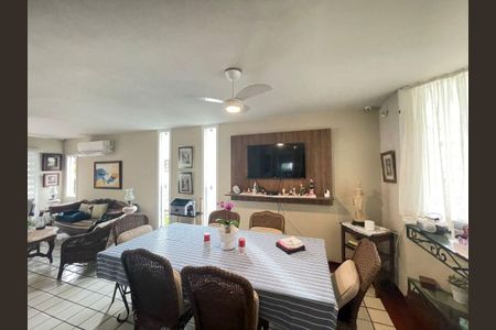 Casa à venda com 5 quartos, 379m² em Itacoatiara, Niterói