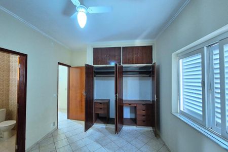 Casa à venda com 180m², 4 quartos e 4 vagasDetalhe da suíte 