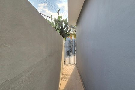 Casa à venda com 180m², 4 quartos e 4 vagasCorredor 