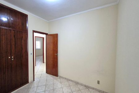 Casa à venda com 180m², 4 quartos e 4 vagasQuarto 1 
