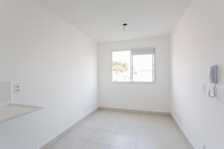 Sala de apartamento para alugar com 2 quartos, 32m² em Vila Carmosina, São Paulo