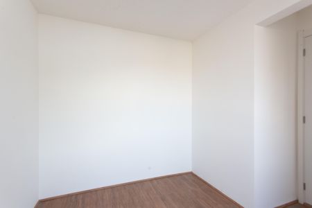 Quarto 1  de apartamento para alugar com 2 quartos, 32m² em Vila Carmosina, São Paulo