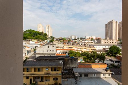 Vista do Quarto 1  de apartamento para alugar com 2 quartos, 32m² em Vila Carmosina, São Paulo