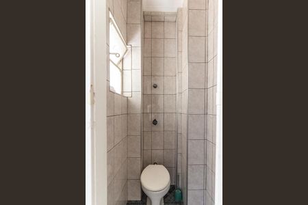 Apartamento à venda com 82m², 2 quartos e sem vaga Apartamento à venda com 82m², 2 quartos e sem vagaBanheiro de Serviço