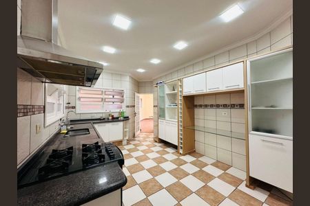Casa à venda com 4 quartos, 360m² em Residencial Nove (Alphaville), Santana de Parnaíba