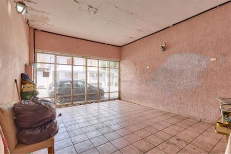 Casa à venda com 4 quartos, 150m² em Vila Anhanguera, São Paulo