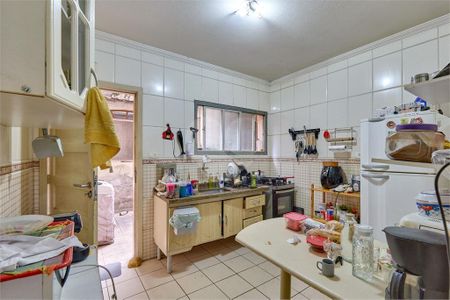 Casa à venda com 4 quartos, 150m² em Vila Anhanguera, São Paulo