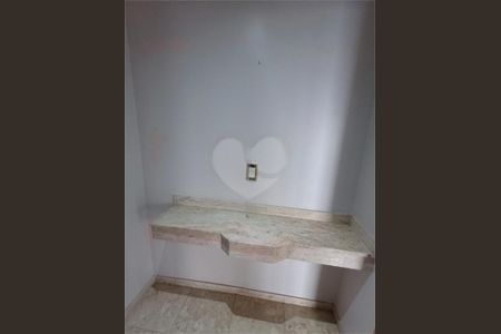 Apartamento à venda com 180m², 4 quartos e 4 vagas