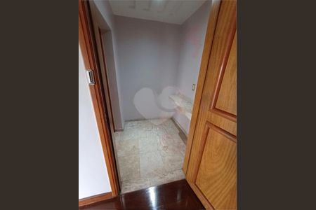 Apartamento à venda com 180m², 4 quartos e 4 vagas