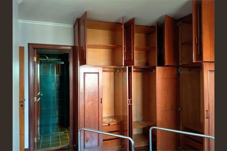 Apartamento à venda com 180m², 4 quartos e 4 vagas