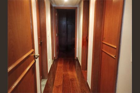 Apartamento à venda com 180m², 4 quartos e 4 vagas