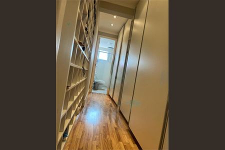 Apartamento à venda com 210m², 4 quartos e 3 vagas