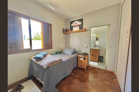 Casa à venda com 3 quartos, 380m² em Jardim Hipico, São Paulo