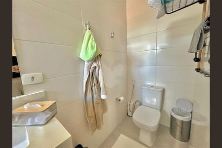 Casa à venda com 3 quartos, 380m² em Jardim Hipico, São Paulo