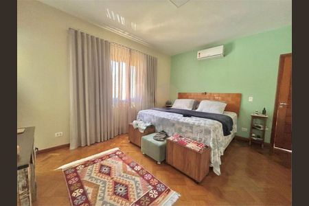 Casa à venda com 3 quartos, 380m² em Jardim Hipico, São Paulo