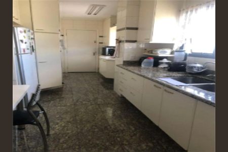 Apartamento à venda com 3 quartos, 122m² em Vila Regente Feijó, São Paulo
