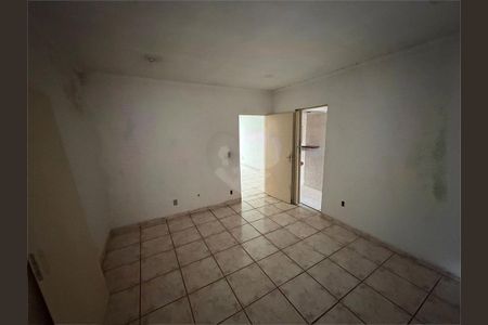 Casa à venda com 3 quartos, 120m² em Jardim Guairaca, São Paulo