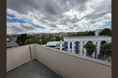 Casa à venda com 3 quartos, 120m² em Jardim Guairaca, São Paulo