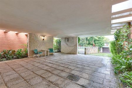 Casa à venda com 312m², 3 quartos e 5 vagas