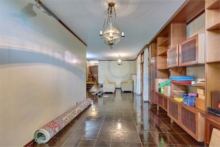 Casa à venda com 312m², 3 quartos e 5 vagas