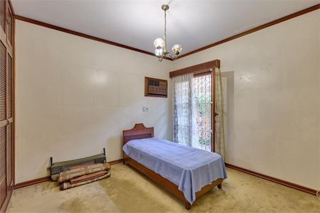 Casa à venda com 3 quartos, 312m² em Chácara Monte Alegre, São Paulo