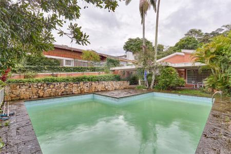 Casa à venda com 312m², 3 quartos e 5 vagas