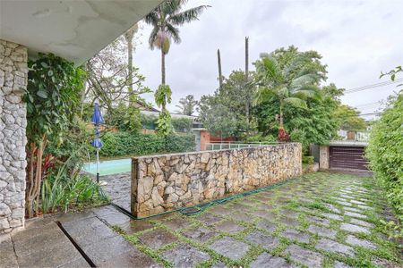 Casa à venda com 312m², 3 quartos e 5 vagas