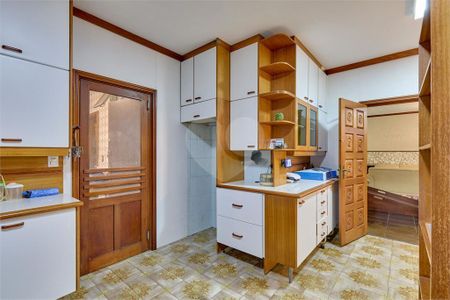 Casa à venda com 312m², 3 quartos e 5 vagas