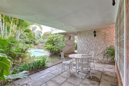 Casa à venda com 312m², 3 quartos e 5 vagas