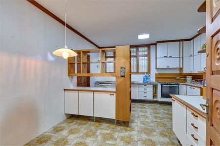 Casa à venda com 312m², 3 quartos e 5 vagas