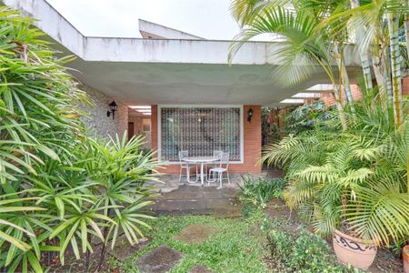 Casa à venda com 312m², 3 quartos e 5 vagas