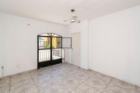 Sala de casa de condomínio para alugar com 1 quarto, 60m² em Olaria, Rio de Janeiro