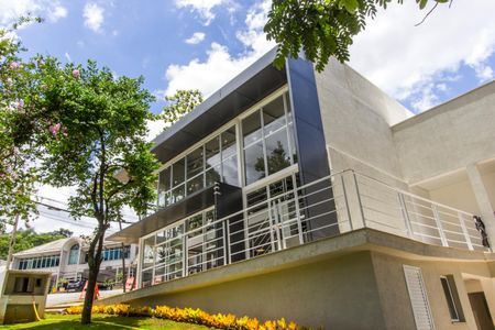 Casa de condomínio à venda com 294m², 4 quartos e 4 vagasAcademia