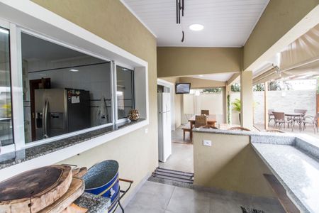 Casa de condomínio à venda com 294m², 4 quartos e 4 vagasVaranda gourmet
