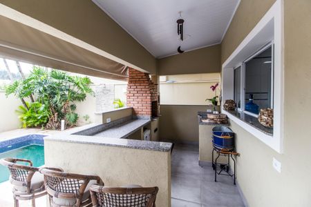 Casa de condomínio à venda com 294m², 4 quartos e 4 vagasVaranda gourmet