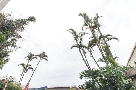 Casa de condomínio à venda com 294m², 4 quartos e 4 vagasVista