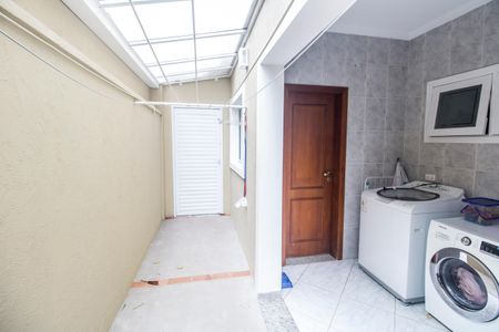 Casa de condomínio à venda com 294m², 4 quartos e 4 vagasÁrea de Serviço