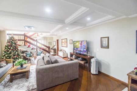 Casa de condomínio à venda com 294m², 4 quartos e 4 vagasSala 