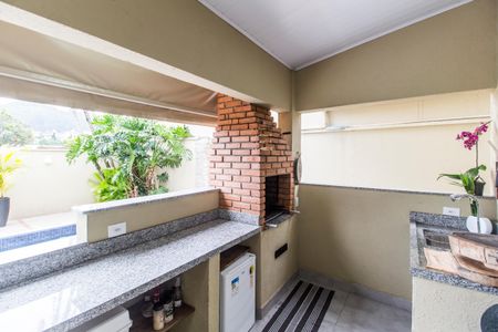 Casa de condomínio à venda com 294m², 4 quartos e 4 vagasVaranda gourmet