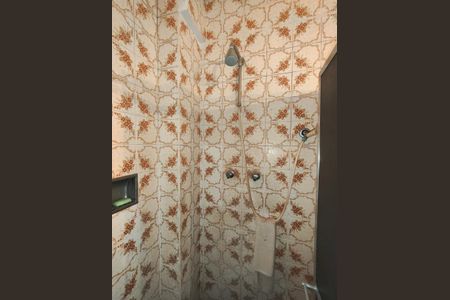 Apartamento para alugar com 122m², 3 quartos e sem vaga Apartamento para alugar com 122m², 3 quartos e sem vagaBanheiro Corredor