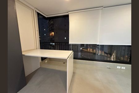Apartamento para alugar com 81m², 3 quartos e 2 vagasVaranda