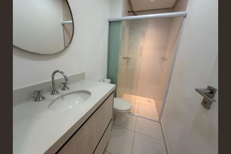 Apartamento para alugar com 81m², 3 quartos e 2 vagasBanheiro