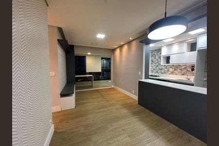 Sala de apartamento para alugar com 3 quartos, 81m² em Alphaville Empresarial, Barueri