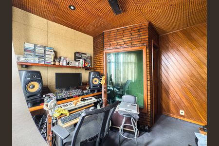 Apartamento à venda com 68m², 2 quartos e 1 vagaQuarto 2