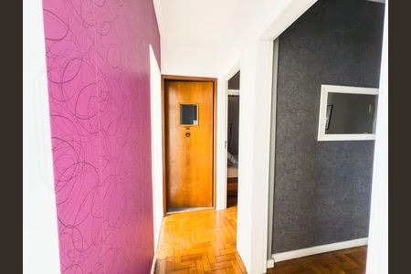 Apartamento à venda com 68m², 2 quartos e 1 vagaCorredor