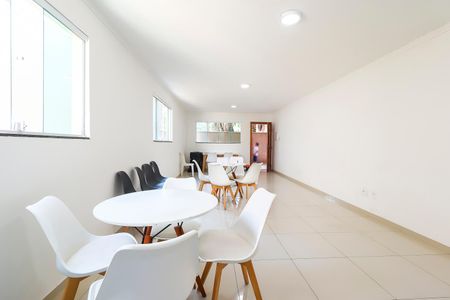 Apartamento à venda com 42m², 2 quartos e 1 vagaÁrea comum - Salão de festas