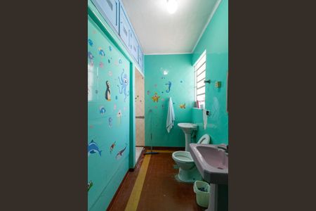 Casa à venda com 500m², 2 quartos e 4 vagasBanheiro