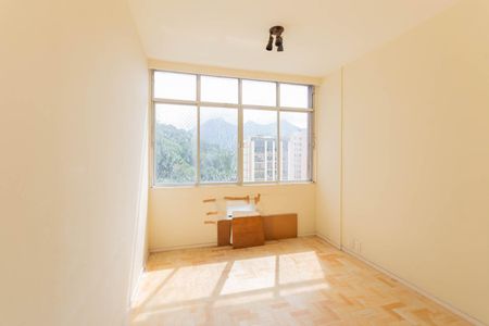 Apartamento para alugar com 140m², 4 quartos e 1 vagaQuarto 1