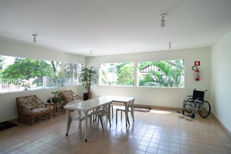 Studio à venda com 35m², 1 quarto e sem vagaSalão de Festas