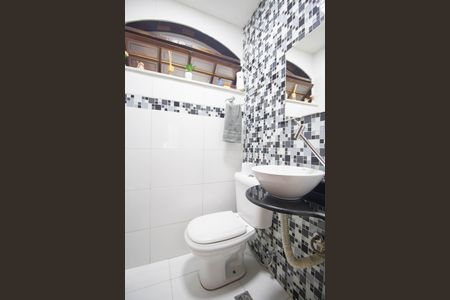 Casa de condomínio para alugar com 170m², 2 quartos e 2 vagas Casa de condomínio para alugar com 170m², 2 quartos e 2 vagasLavabo